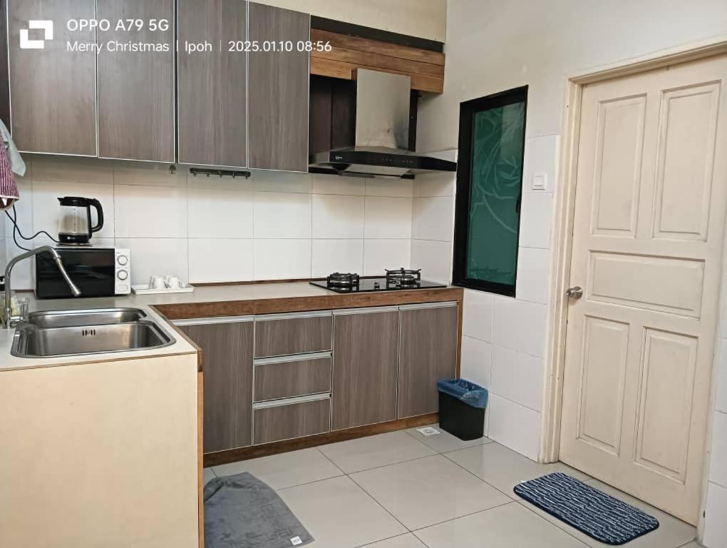 K. Riverfront Apartment 怡保 客房 照片