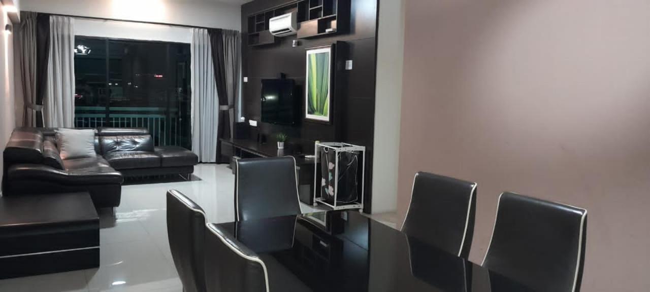 K. Riverfront Apartment 怡保 外观 照片